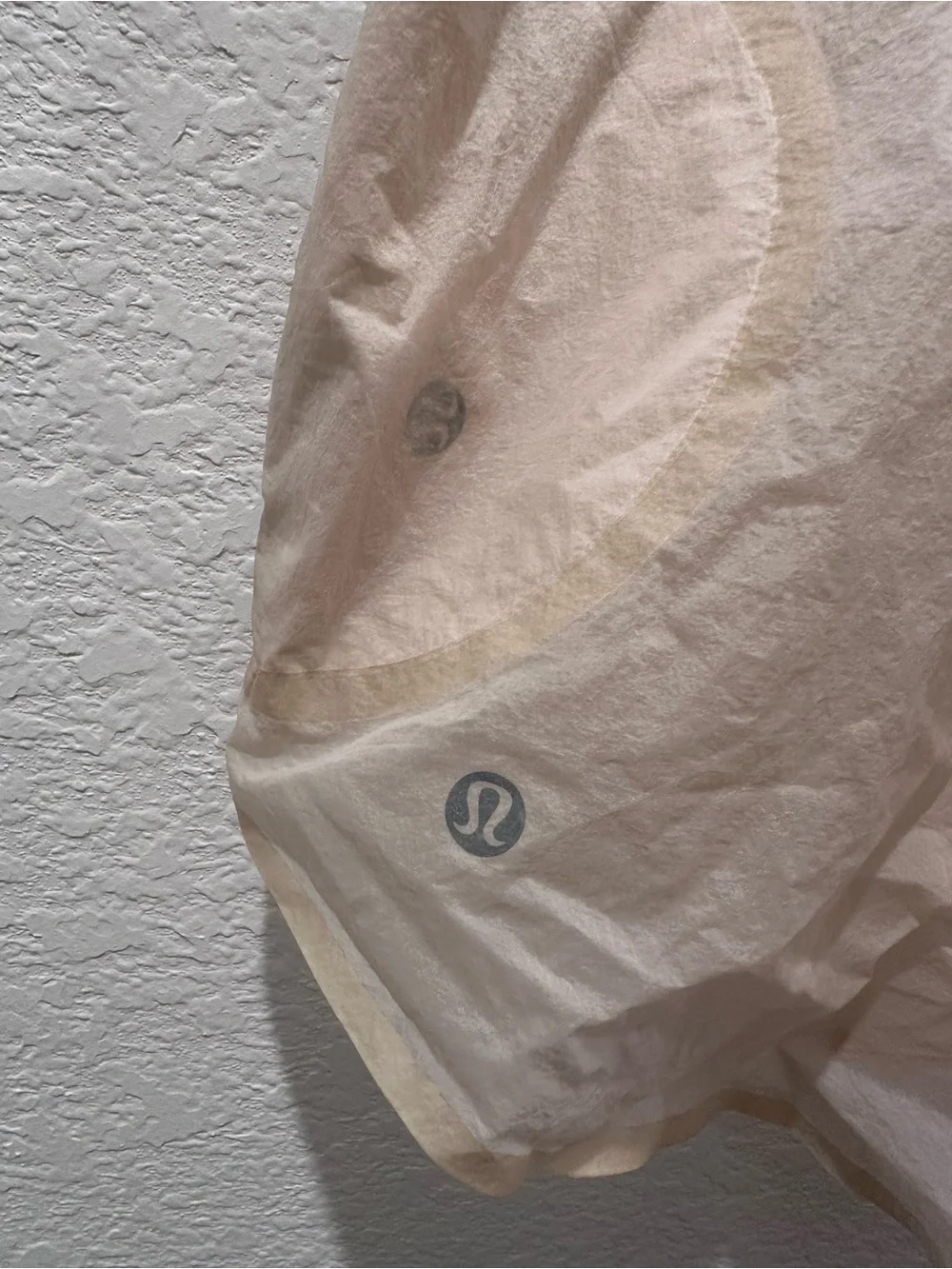Lululemon Hotty Hot Running Shorts‎ Light Beige Cream Zip Pocket